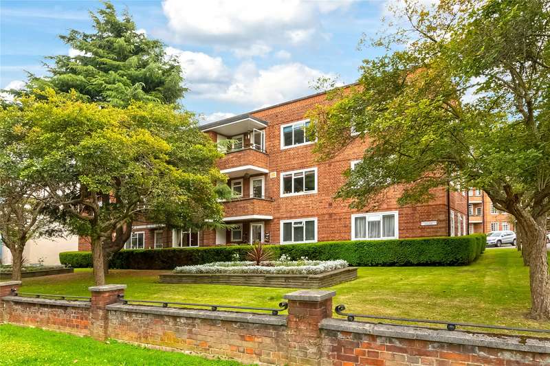 2 Bedroom Flat For Sale In Heathfield Terrace, Chiswick, W4 4JW